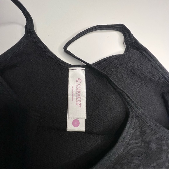 Curveez Incredibly Shaping Jacquard Cami - Picture 8 of 12